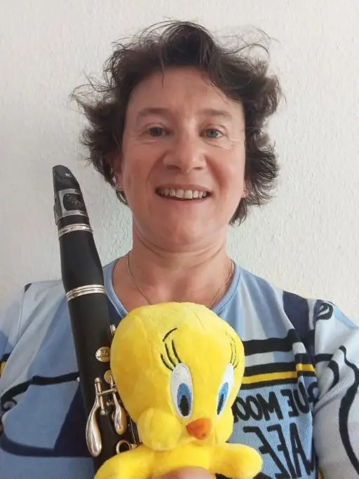 Valerie Serin, musikalische Früherziehung, Musikalische Grundausbildung